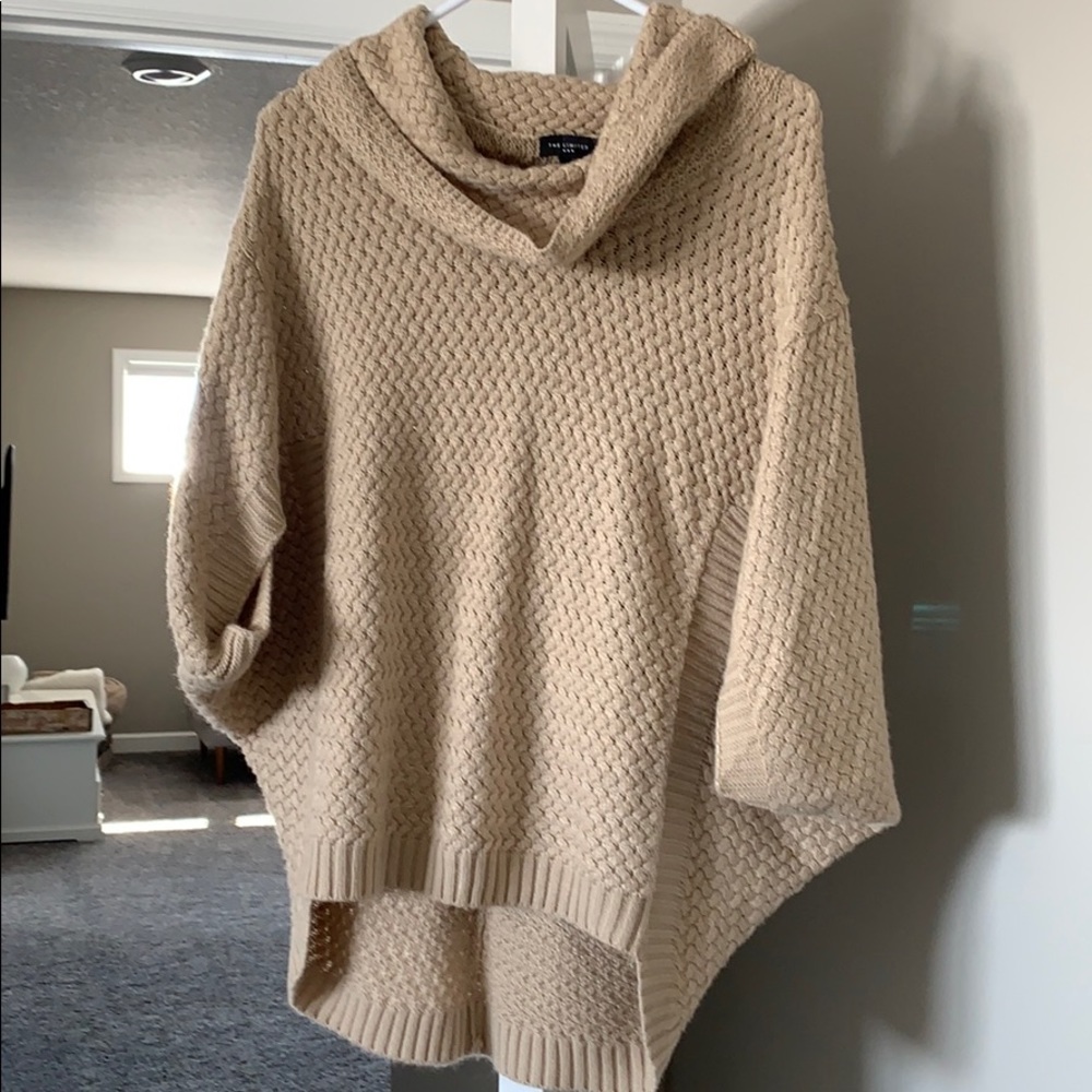 Adorable poncho sweater